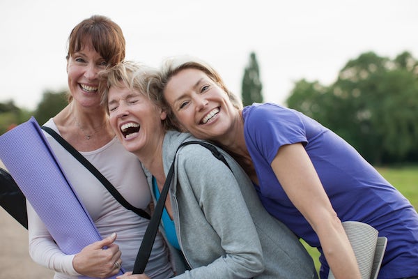 Stimolare il metabolismo donne amiche che ridono felici